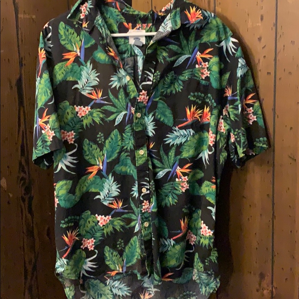 short sleeve button up